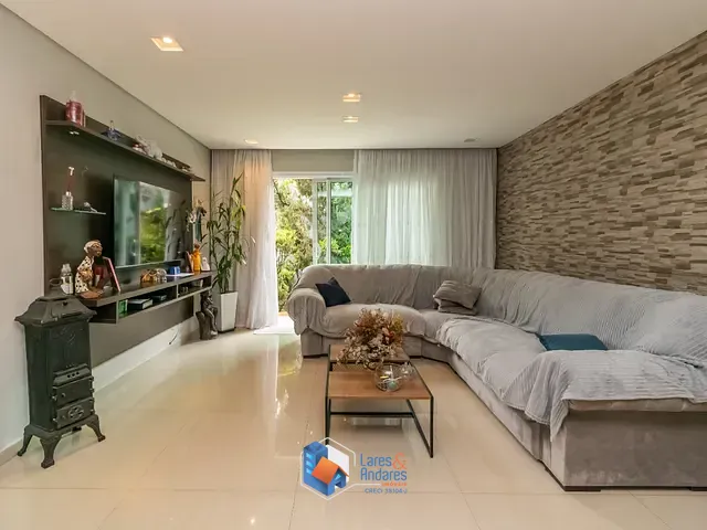 Sobrado com 183m² 3 quartos e 5 banheiros, à venda, no bairro Jaraguá ( Jd. Santa Lucrécia) em São Paulo