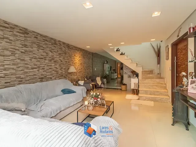 Sobrado com 183m² 3 quartos e 5 banheiros, à venda, no bairro Jaraguá ( Jd. Santa Lucrécia) em São Paulo