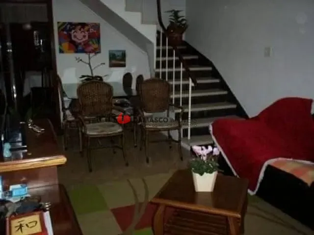 Sobrado com 202m² 3 quartos e 2 banheiros, à venda, no bairro Santo Antônio em São Caetano do Sul