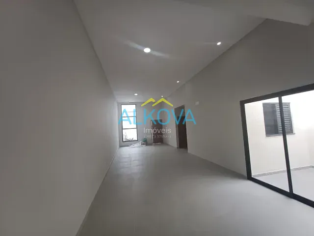 Sobrado com 175m² 3 quartos e 2 banheiros, à venda, no bairro Portal dos Passaros em São José dos Campos