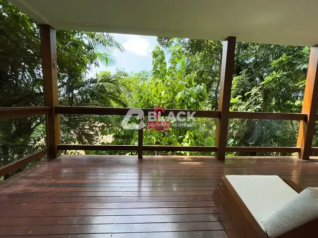 Sobrado com 280m² 4 quartos e 5 banheiros, à venda ou para alugar, no bairro Juquehy em São Sebastião