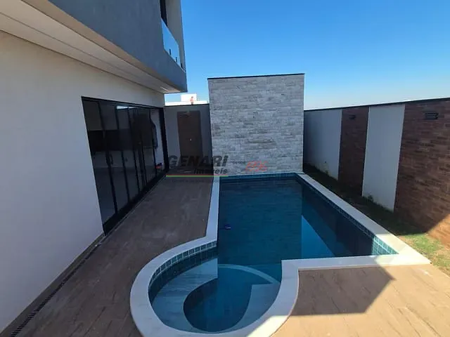 Sobrado com 300m² 4 quartos e 6 banheiros, à venda, no bairro Jardim Residencial Dona Maria Candida em Indaiatuba