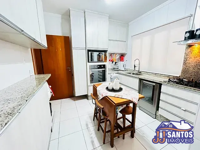 Sobrado com 125m² 3 quartos e 5 banheiros, à venda, no bairro Cidade Mãe do Céu em São Paulo