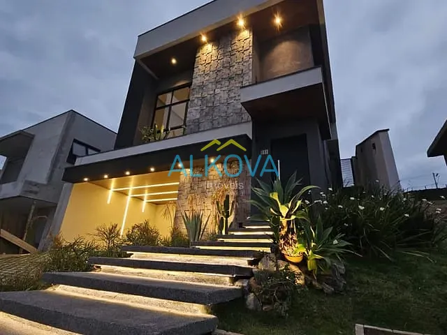 Sobrado com 330m² 3 quartos e 4 banheiros, à venda, no bairro Loteamento Terras Alpha São José dos Campos em São José dos Campos