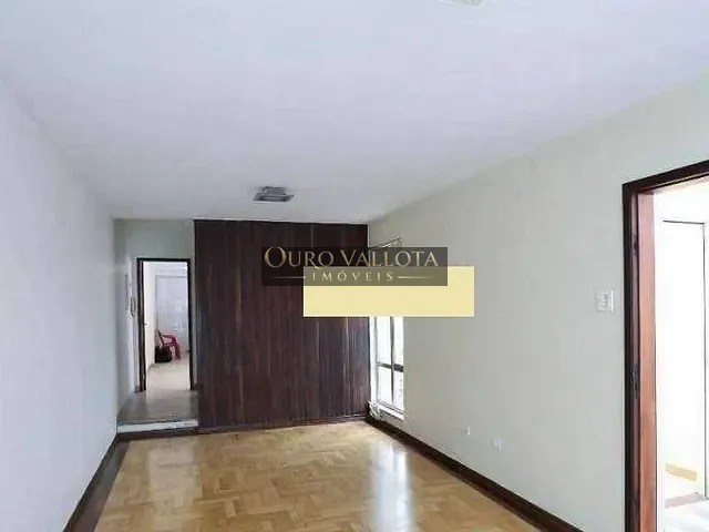 Sobrado com 200m² 4 quartos e 5 banheiros, à venda, no bairro Moema em São Paulo