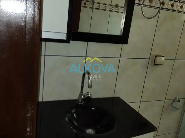 Sobrado com 125m² 4 quartos e 3 banheiros, à venda, no bairro Jardim Del Rey em São José dos Campos