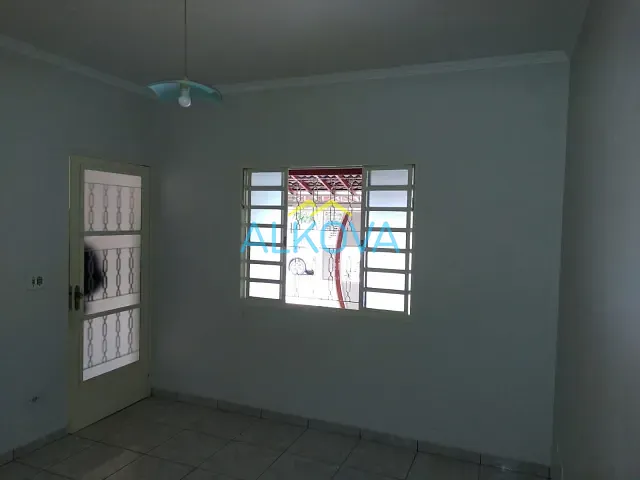 Sobrado com 125m² 4 quartos e 3 banheiros, à venda, no bairro Jardim Del Rey em São José dos Campos