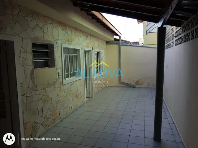 Sobrado com 250m² 4 quartos e 2 banheiros, à venda, no bairro Bosque dos Eucaliptos em São José dos Campos