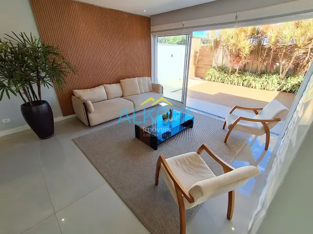 Sobrado com 287m² 4 quartos e 3 banheiros, à venda, no bairro Loteamento Floresta em São José dos Campos
