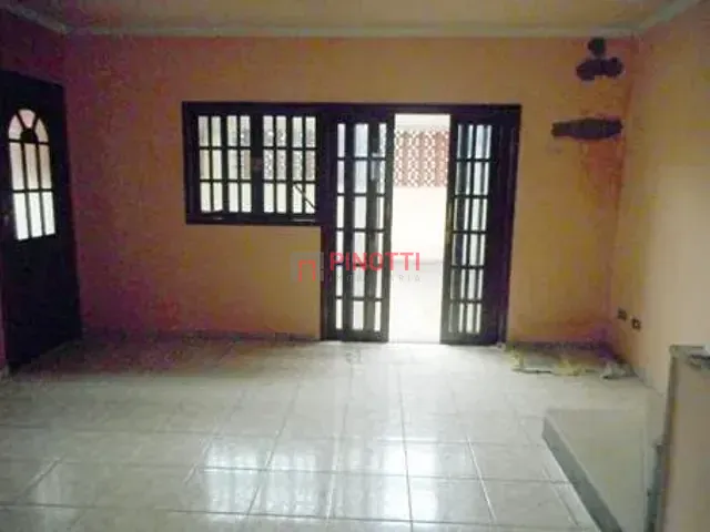 Sobrado 3 quartos e 2 banheiros, à venda, no bairro Rudge Ramos em São Bernardo do Campo