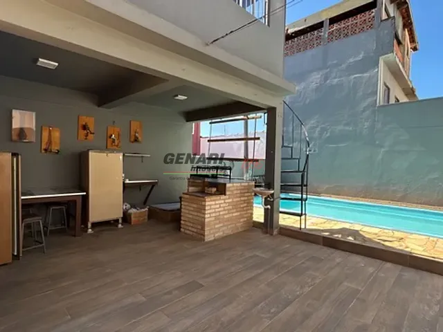 Sobrado com 250m² 3 quartos e 5 banheiros, à venda, no bairro Vila Rubens em Indaiatuba