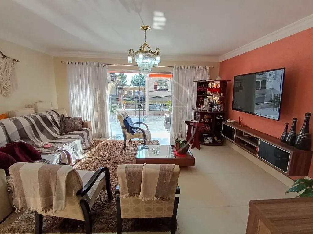 Sobrado, 3 quartos, 272 m² - Foto 1