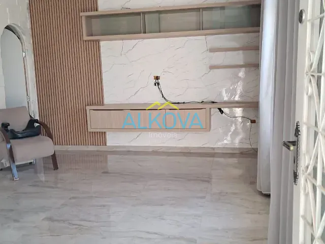 Sobrado com 250m² 3 quartos e 3 banheiros, à venda, no bairro Jardim das Indústrias em São José dos Campos