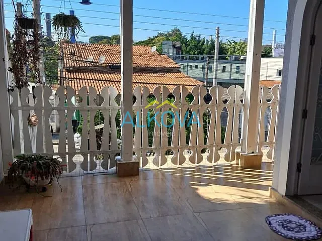 Sobrado com 250m² 3 quartos e 3 banheiros, à venda, no bairro Jardim das Indústrias em São José dos Campos