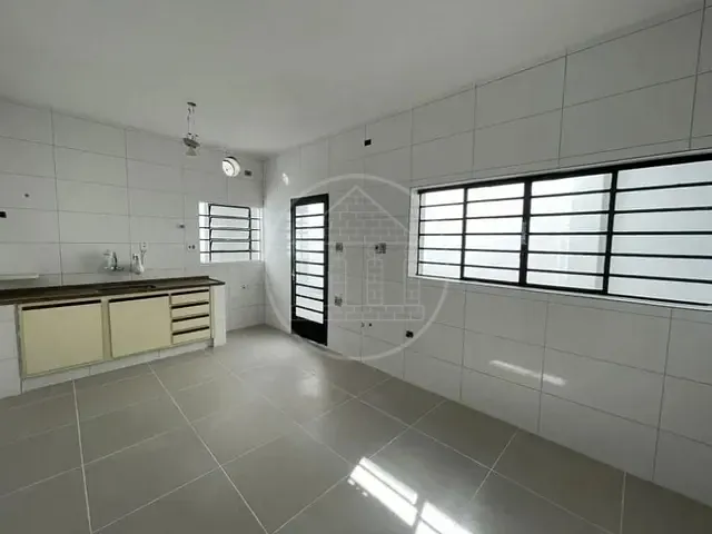 Sobrado com 270m² 5 quartos e 3 banheiros, à venda, no bairro Jardim Três Corações em São Paulo