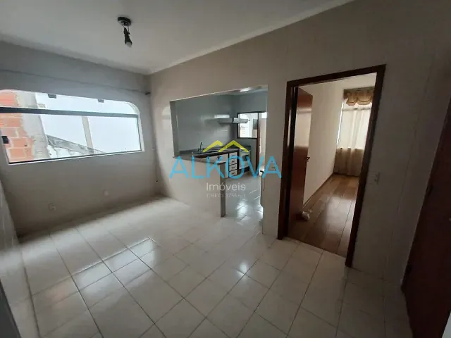 Sobrado com 300m² 3 quartos e 3 banheiros, à venda, no bairro Jardim das Indústrias em São José dos Campos