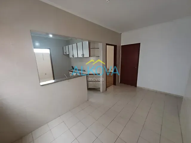 Sobrado com 300m² 3 quartos e 3 banheiros, à venda, no bairro Jardim das Indústrias em São José dos Campos