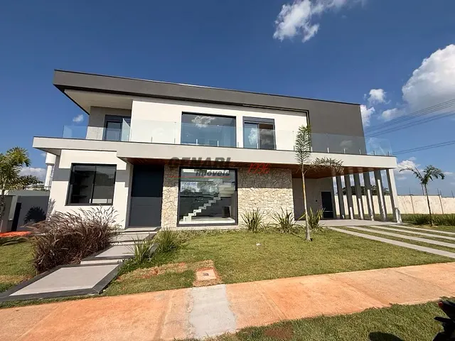 Sobrado com 318m² 3 quartos e 5 banheiros, à venda, no bairro Jardim Residencial Sapezal em Indaiatuba
