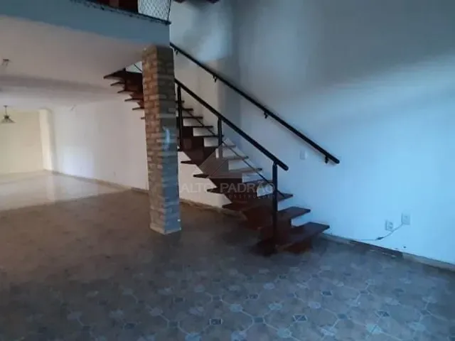 Sobrado com 200m² 3 quartos e 4 banheiros, para alugar, no bairro Vila Bocaina em Mauá