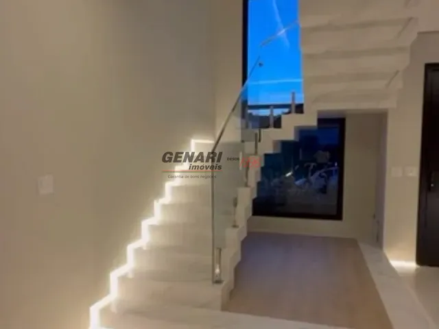 Sobrado com 360m² 3 quartos e 5 banheiros, à venda, no bairro Jardim Residencial Sapezal em Indaiatuba
