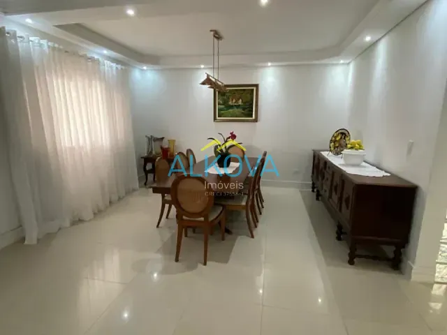 Sobrado com 170m² 3 quartos e 2 banheiros, à venda, no bairro Jardim das Indústrias em São José dos Campos