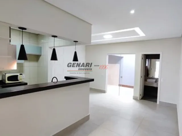 Sobrado com 137m² 3 quartos e 2 banheiros, à venda, no bairro Vila Brizzola em Indaiatuba