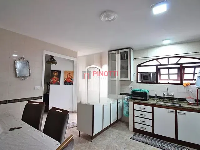 Sobrado 3 quartos e 3 banheiros, à venda, no bairro Jardim Maria Adelaide em São Bernardo do Campo