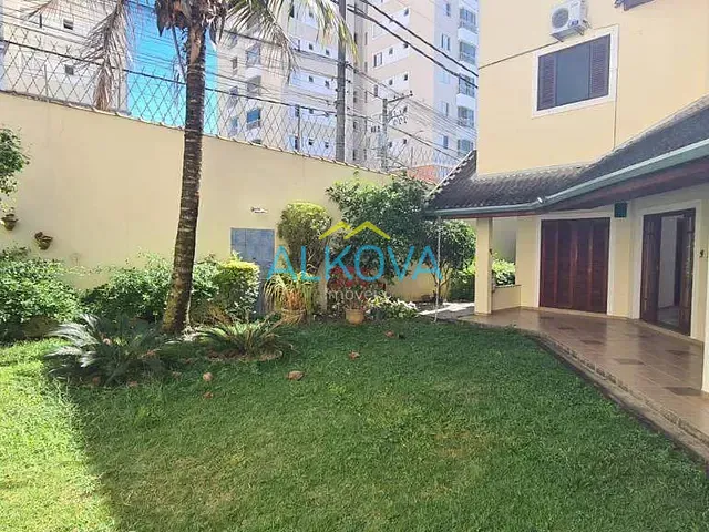 Sobrado com 320m² 3 quartos e 4 banheiros, à venda, no bairro Jardim San Marino em São José dos Campos