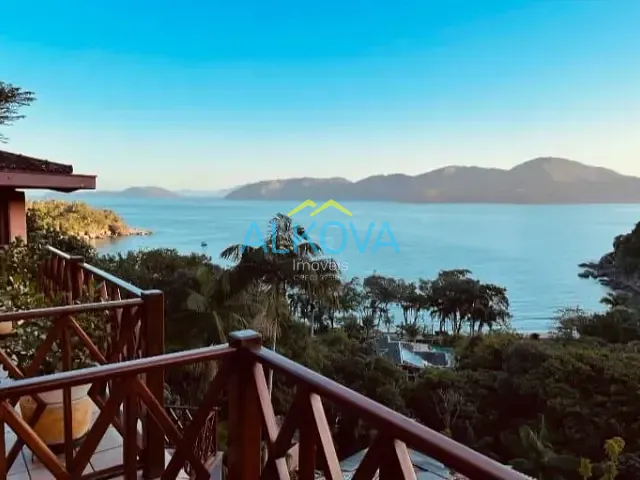 Sobrado com 825m² 4 quartos e 6 banheiros, à venda, no bairro Domingas Dias em Ubatuba