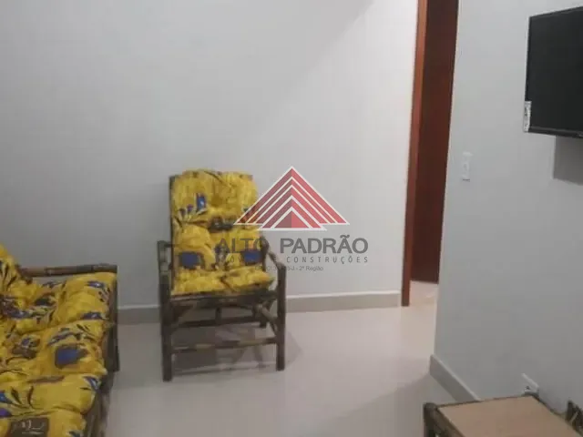 Sobrado com 250m² 8 quartos e 4 banheiros, à venda, no bairro Martim de Sá em Caraguatatuba