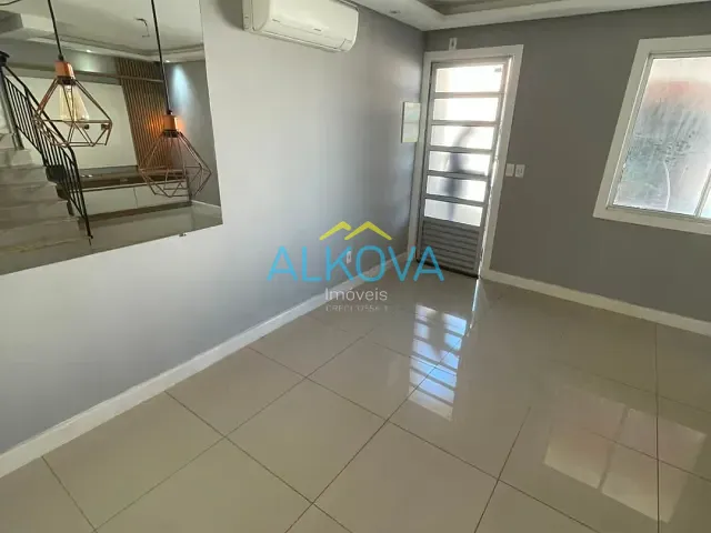 Sobrado com 150m² 3 quartos e 1 banheiro, à venda, no bairro Vila São Geraldo em São José dos Campos