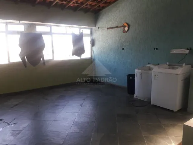 Sobrado com 125m² 3 quartos e 2 banheiros, à venda, no bairro Jardim Itapeva em Mauá