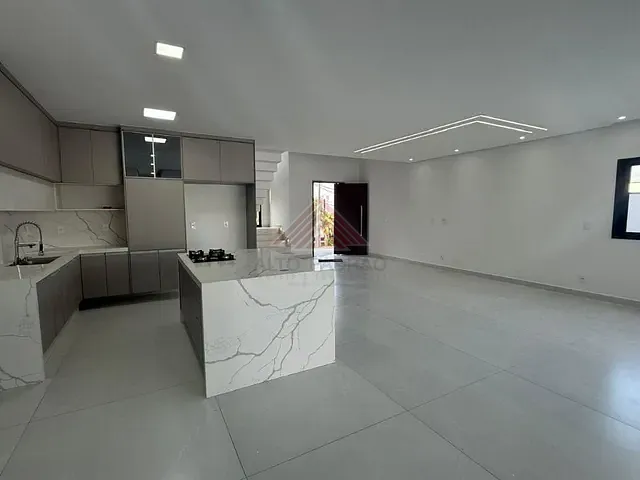 Sobrado com 492m² 3 quartos e 1 banheiro, à venda, no bairro Jardim Residencial Helvétia Park II em Indaiatuba