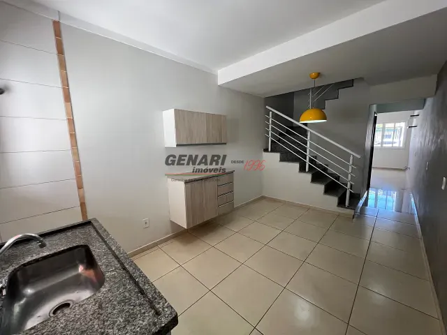 Sobrado com 125m² 2 quartos e 3 banheiros, à venda, no bairro Jardim Nely em Indaiatuba