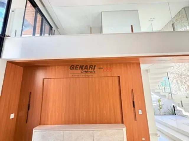 Sobrado com 360m² 3 quartos e 6 banheiros, à venda, no bairro Jardim Villa Sapezal em Indaiatuba