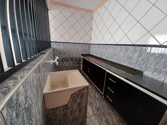 Sobrado 2 quartos e 2 banheiros, para alugar, no bairro Jardim São Francisco em Indaiatuba