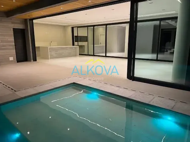 Sobrado com 535m² 4 quartos e 5 banheiros, à venda, no bairro Condomínio Residencial Alphaville II em São José dos Campos