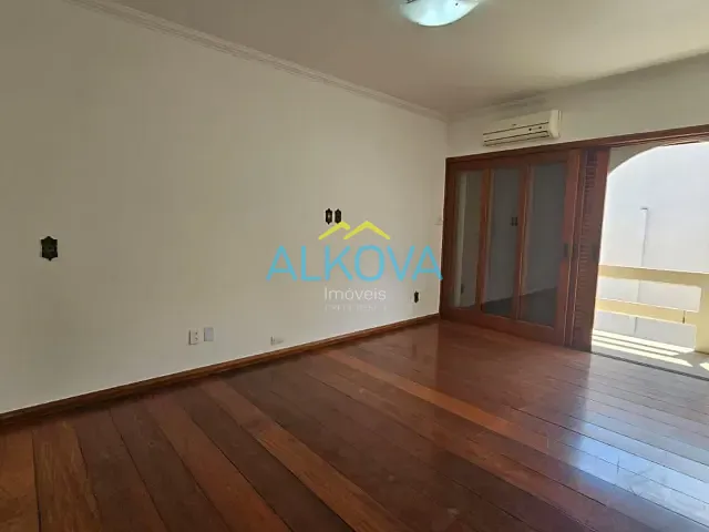 Sobrado com 500m² 5 quartos e 7 banheiros, para alugar, no bairro Condomínio Bosque Imperial em São José dos Campos