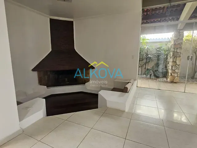 Sobrado com 500m² 5 quartos e 7 banheiros, para alugar, no bairro Condomínio Bosque Imperial em São José dos Campos