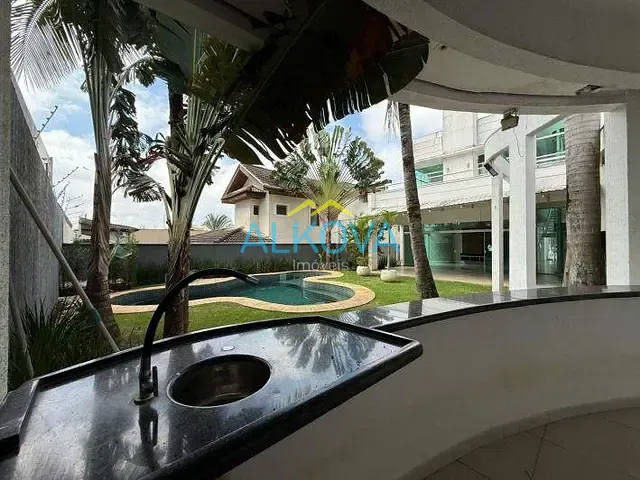 Sobrado com 626m² 4 quartos e 6 banheiros, à venda, no bairro Parque Residencial Aquarius em São José dos Campos