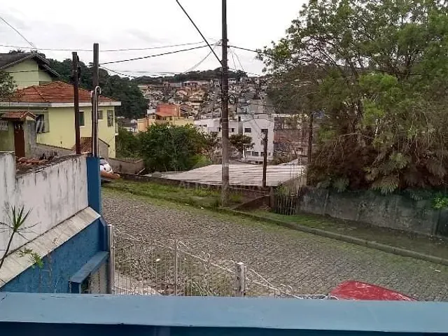 Sobrado com 450m² 5 quartos e 6 banheiros, à venda, no bairro Vila Albertina em Ribeirão Pires
