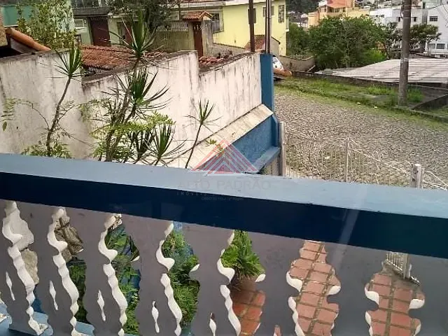 Sobrado com 450m² 5 quartos e 6 banheiros, à venda, no bairro Vila Albertina em Ribeirão Pires