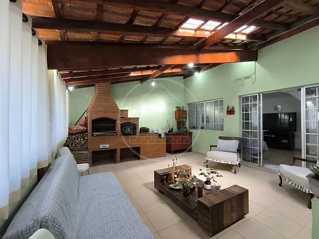 Sobrado com 200m² 3 quartos e 4 banheiros, à venda, no bairro Jardim dos Bichinhos em São Paulo