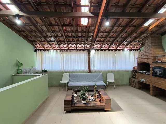 Sobrado com 200m² 3 quartos e 4 banheiros, à venda, no bairro Jardim dos Bichinhos em São Paulo