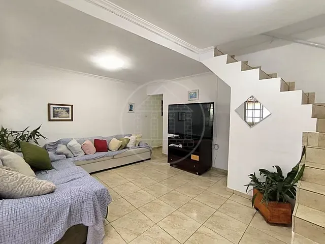 Sobrado com 200m² 3 quartos e 4 banheiros, à venda, no bairro Jardim dos Bichinhos em São Paulo