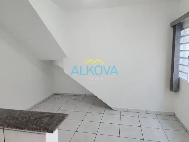 Sobrado com 177m² 6 quartos e 5 banheiros, à venda ou para alugar, no bairro Centro em São José dos Campos