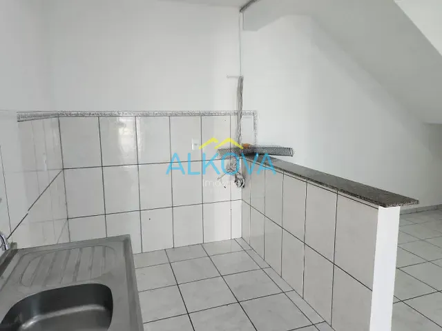 Sobrado com 177m² 6 quartos e 5 banheiros, à venda ou para alugar, no bairro Centro em São José dos Campos