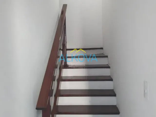 Sobrado com 177m² 6 quartos e 5 banheiros, à venda ou para alugar, no bairro Centro em São José dos Campos