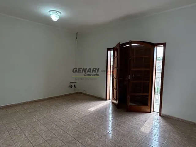 Sobrado com 250m² 4 quartos e 2 banheiros, à venda, no bairro Jardim Itamaracá em Indaiatuba