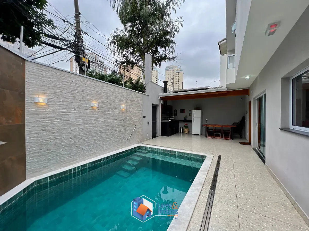 Sobrado, 3 quartos, 236 m² - Foto 1
